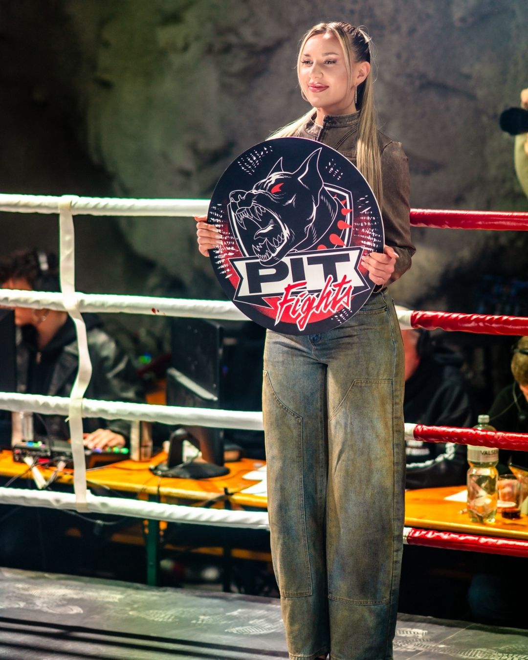 Bergwerk der Champions ⛏️🔥

Mitten im Bergwerk haben wir die Pit Fights zum Beben gebracht. 💥
Harte Kicks, präzise...